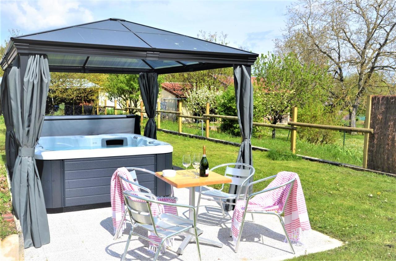 Le Cemarose: Spa, Jardin, Terrasse Et Jolie Vue Au Coeur D'Épernay Dış mekan fotoğraf