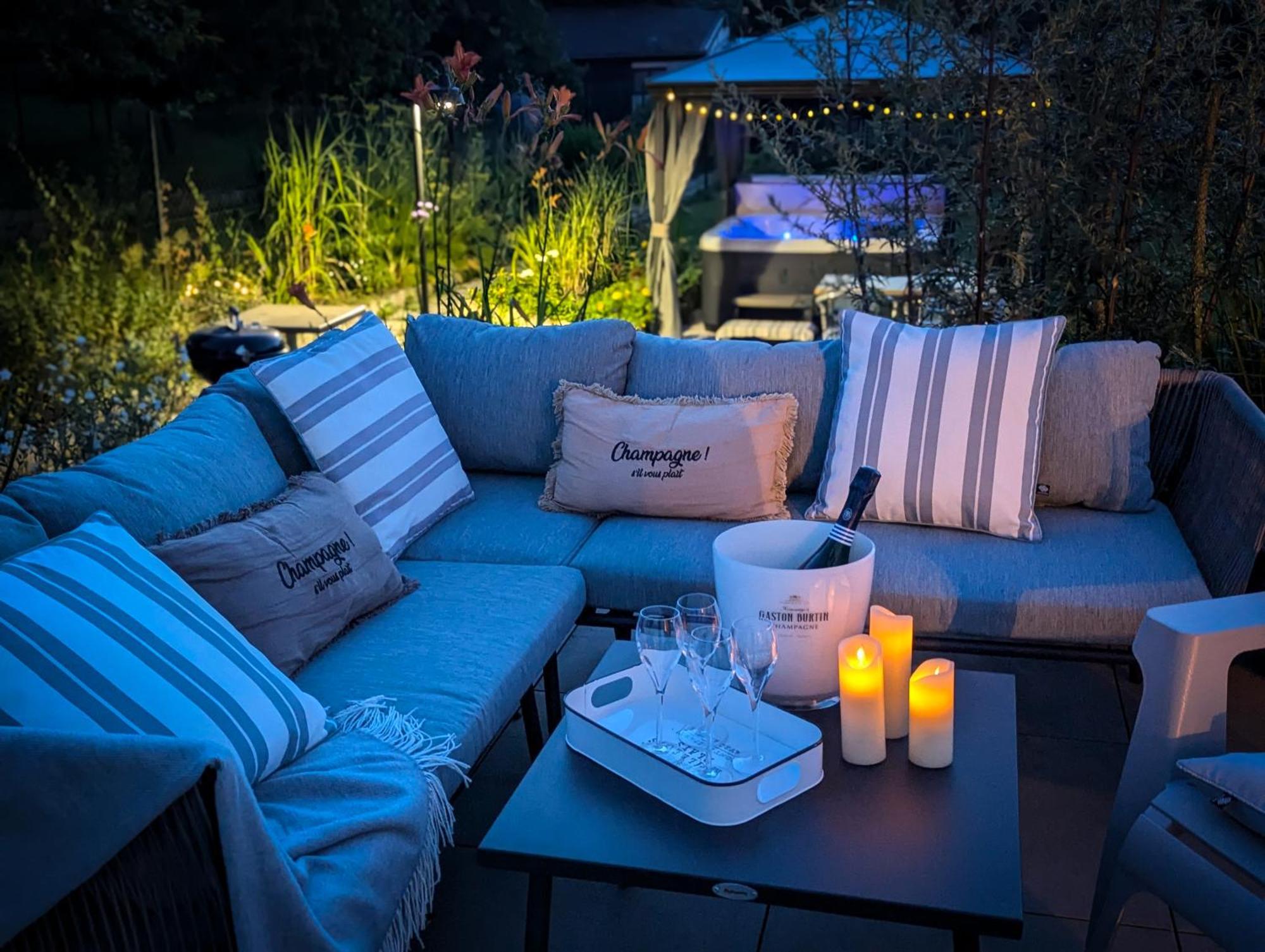 Le Cemarose: Spa, Jardin, Terrasse Et Jolie Vue Au Coeur D'Épernay Dış mekan fotoğraf